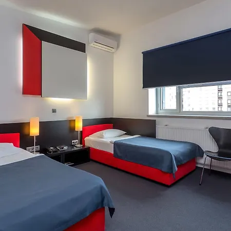 Ibb Hotell
