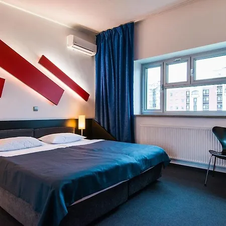 Ibb Hotell
