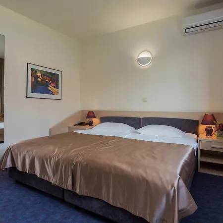 Hotel Ibb 3*